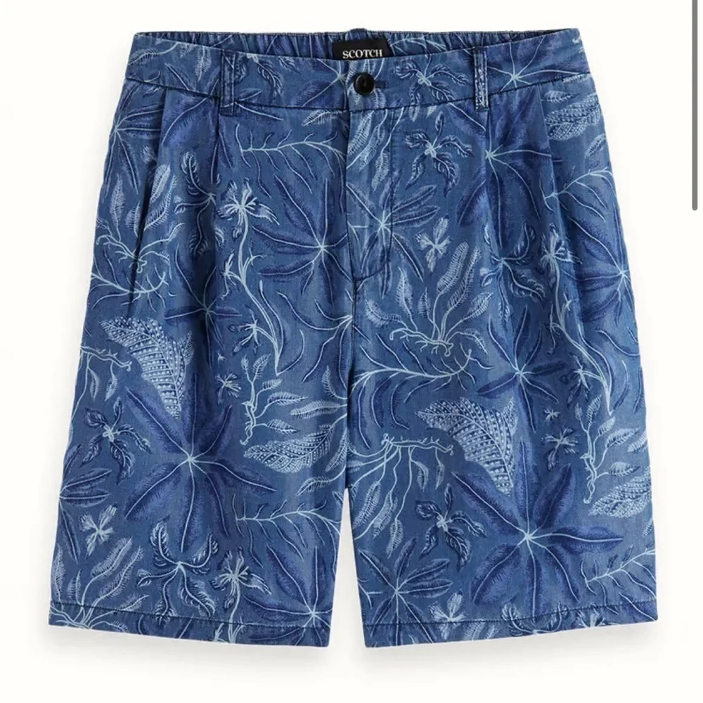 NWT Scotch & Soda twilt floral print chino shorts